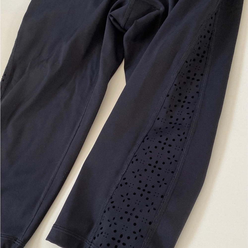 Aerie move lasercut high wasited cropped L - Picture 3 of 9